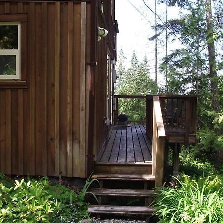 Secret Cove Cottage Suites Halfmoon Bay 외부 사진