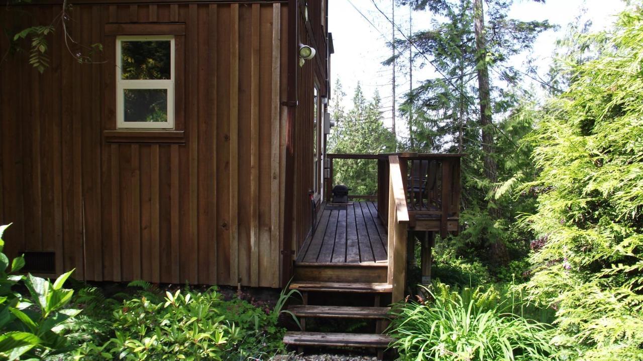 Secret Cove Cottage Suites Halfmoon Bay 외부 사진