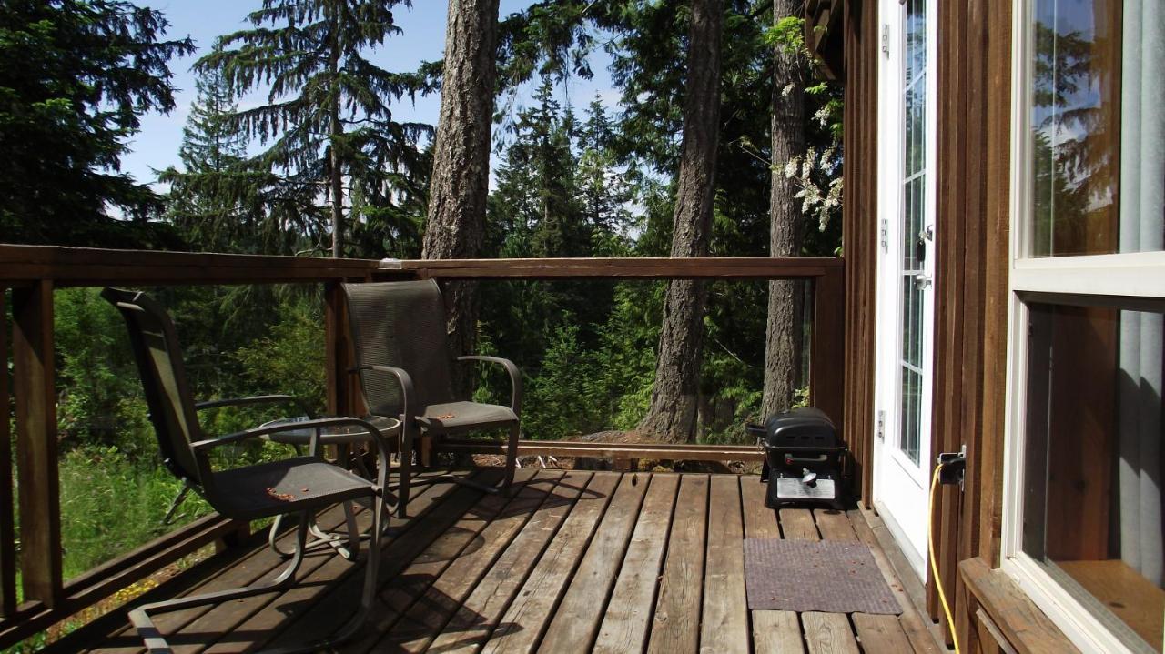 Secret Cove Cottage Suites Halfmoon Bay 외부 사진